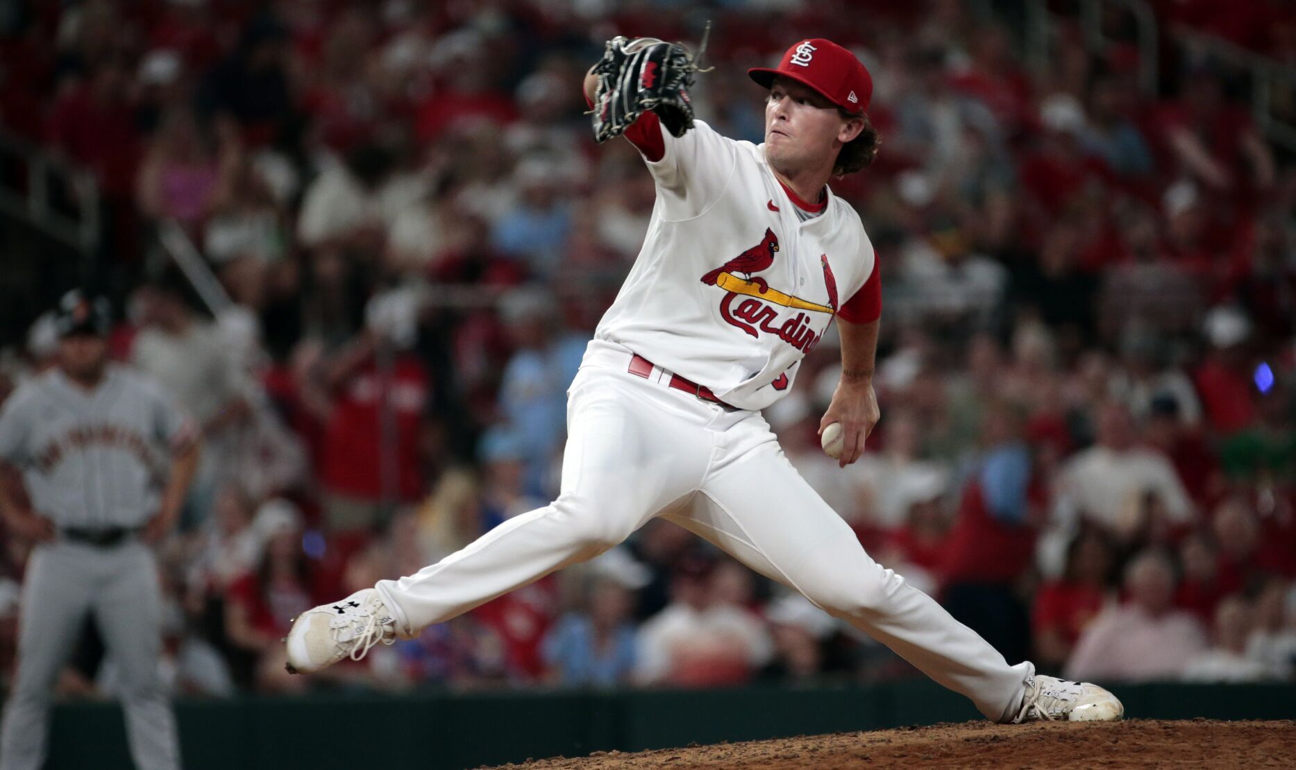 Cardinals open series with Giants